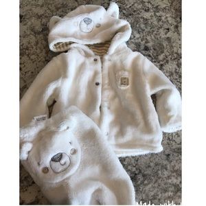 Adorable matching set 🐻